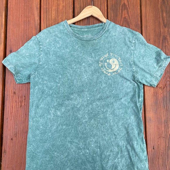 Blue-Green Washed Smiley Yin-Yang Tee - Picture 2 of 2